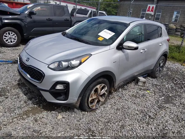 KNDPMCAC1M7878045 2021 KIA SPORTAGE - Image 2