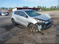 KNDPMCAC1M7917653 2021 KIA SPORTAGE