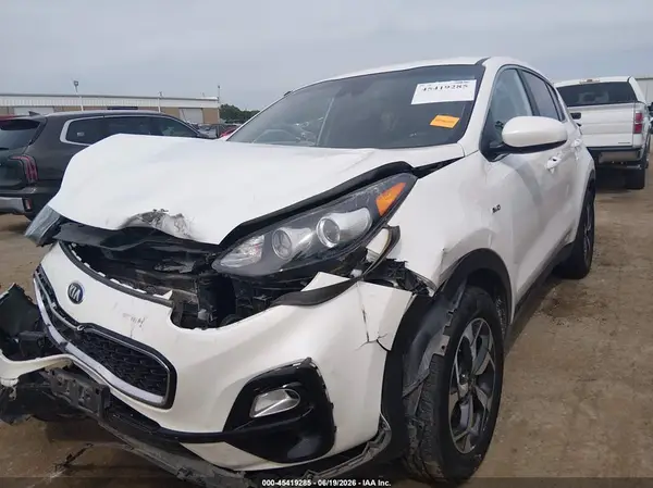 KNDPMCAC1M7931505 2021 KIA SPORTAGE - Image 2