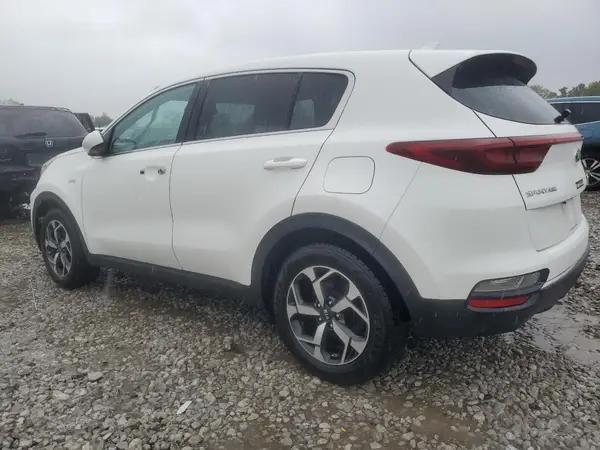 KNDPMCAC1M7932931 2021 KIA SPORTAGE - Image 2
