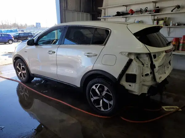 KNDPMCAC1M7933433 2021 KIA SPORTAGE - Image 2