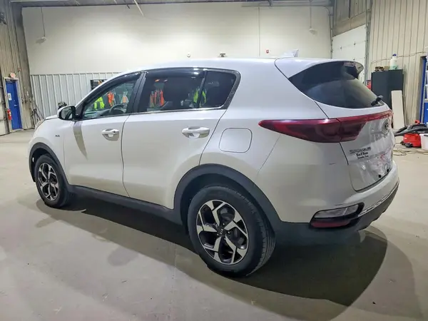 KNDPMCAC1M7937126 2021 KIA SPORTAGE - Image 2