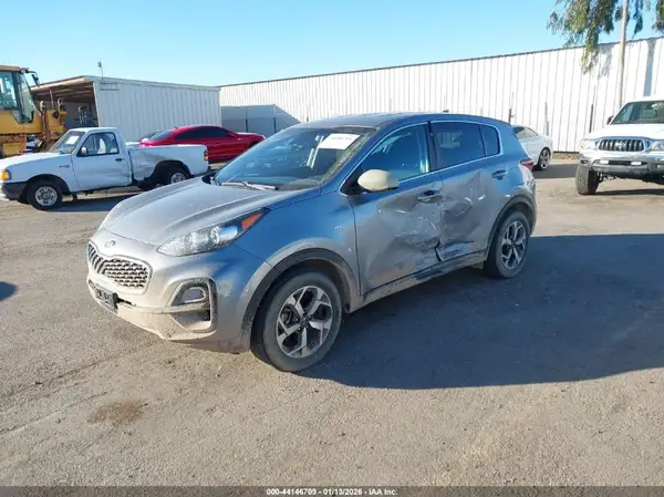 KNDPMCAC1M7937787 2021 KIA SPORTAGE - Image 2