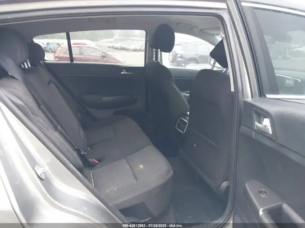KNDPMCAC1M7945355 2021 KIA SPORTAGE - Image 8