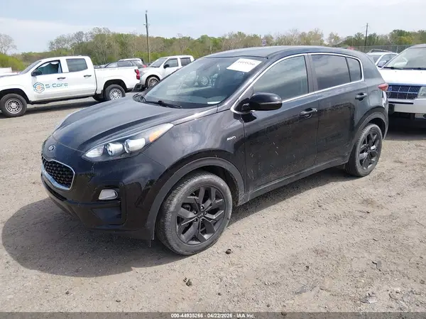 KNDPMCAC1N7010208 2022 KIA SPORTAGE - Image 2