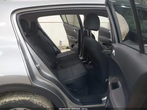 KNDPMCAC1N7011889 2022 KIA SPORTAGE - Image 8