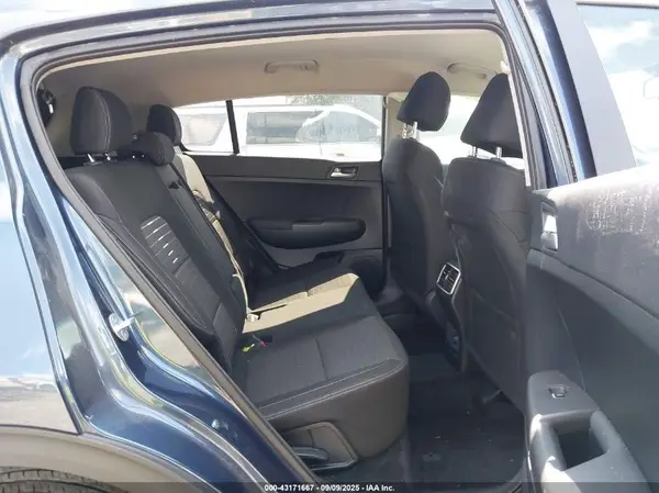 KNDPMCAC1N7027204 2022 KIA SPORTAGE - Image 8