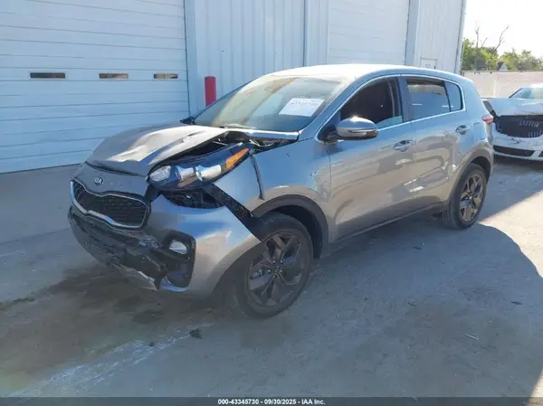 KNDPMCAC1N7955286 2022 KIA SPORTAGE - Image 2
