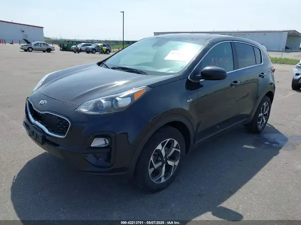 KNDPMCAC1N7955899 2022 KIA SPORTAGE - Image 2