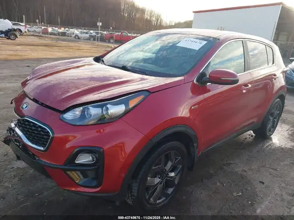 KNDPMCAC1N7960116 2022 KIA SPORTAGE - Image 2