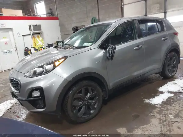 KNDPMCAC1N7970032 2022 KIA SPORTAGE - Image 2