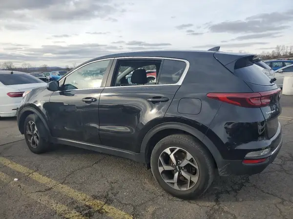 KNDPMCAC1N7990443 2022 KIA SPORTAGE - Image 2