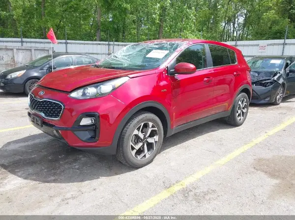 KNDPMCAC1N7992421 2022 KIA SPORTAGE - Image 2