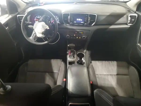 KNDPMCAC2H7033159 2017 KIA SPORTAGE - Image 8