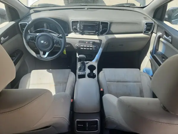 KNDPMCAC2H7040743 2017 KIA SPORTAGE - Image 8
