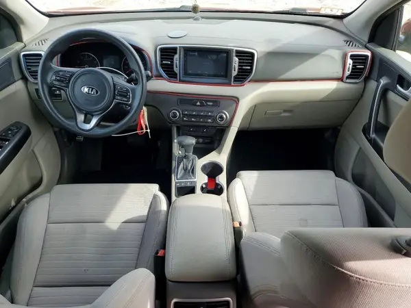 KNDPMCAC2H7042704 2017 KIA SPORTAGE - Image 8
