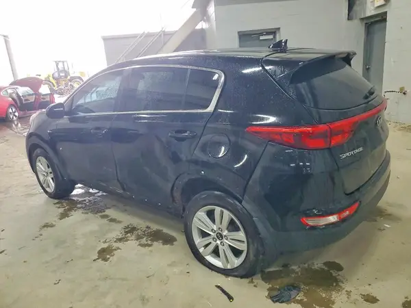 KNDPMCAC2H7042878 2017 KIA SPORTAGE - Image 2