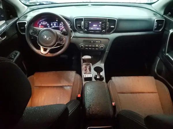 KNDPMCAC2H7042878 2017 KIA SPORTAGE - Image 8