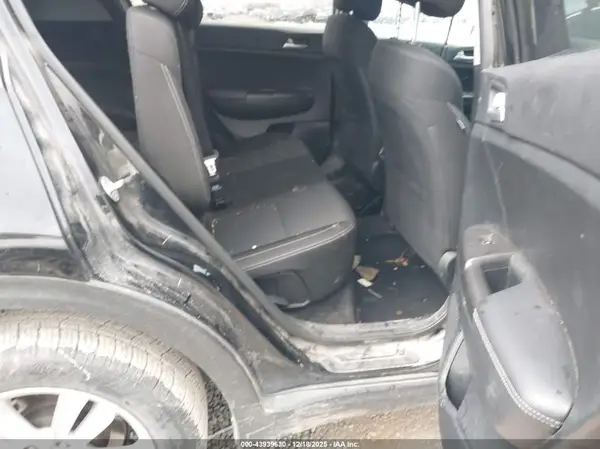 KNDPMCAC2H7053833 2017 KIA SPORTAGE - Image 8