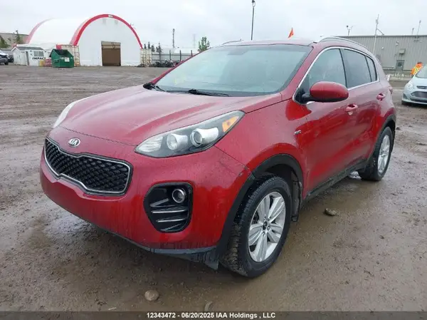 KNDPMCAC2H7081812 2017 KIA SPORTAGE - Image 2