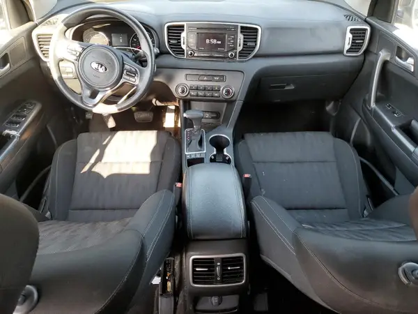 KNDPMCAC2H7087206 2017 KIA SPORTAGE - Image 8