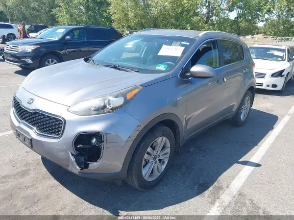 KNDPMCAC2H7102299 2017 KIA SPORTAGE - Image 2