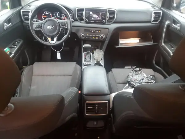 KNDPMCAC2H7111021 2017 KIA SPORTAGE - Image 8