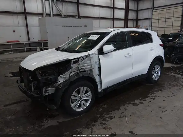 KNDPMCAC2H7112170 2017 KIA SPORTAGE - Image 2