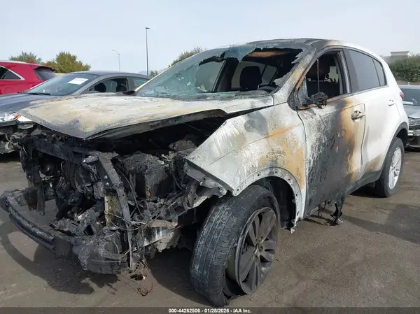 KNDPMCAC2H7118700 2017 KIA SPORTAGE - Image 2