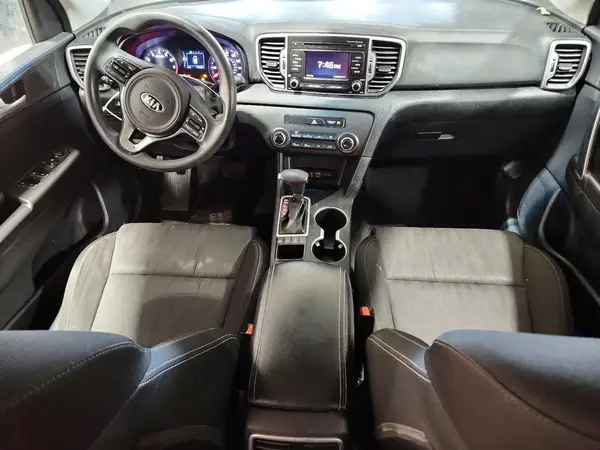 KNDPMCAC2H7119085 2017 KIA SPORTAGE - Image 8