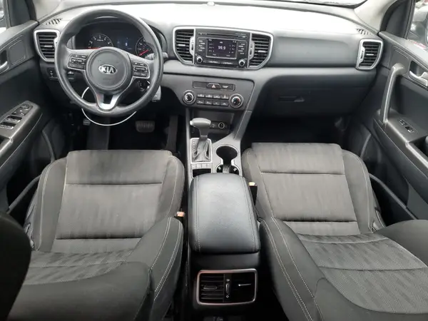 KNDPMCAC2H7123119 2017 KIA SPORTAGE - Image 8