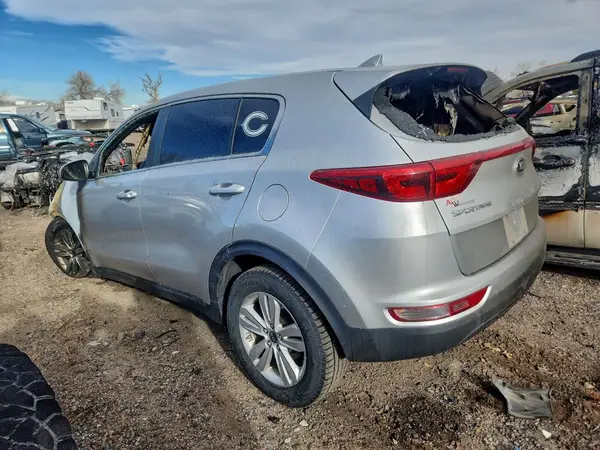 KNDPMCAC2H7130748 2017 KIA SPORTAGE - Image 2