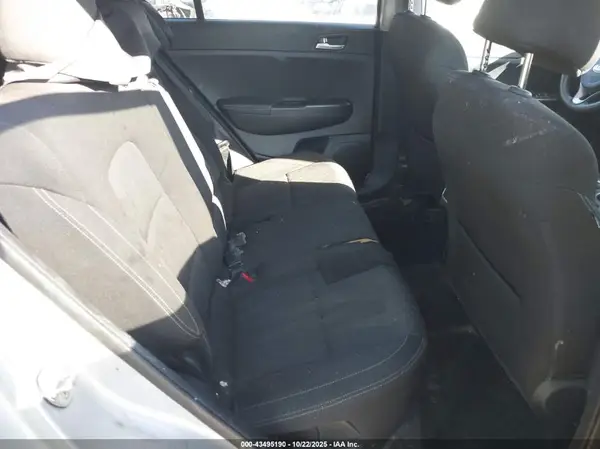KNDPMCAC2H7131642 2017 KIA SPORTAGE - Image 8