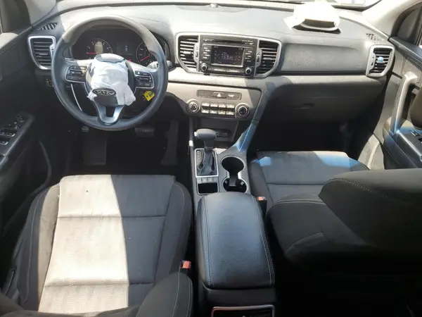 KNDPMCAC2H7153706 2017 KIA SPORTAGE - Image 8