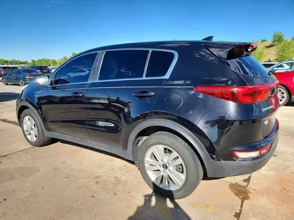 KNDPMCAC2H7157111 2017 KIA SPORTAGE - Image 2