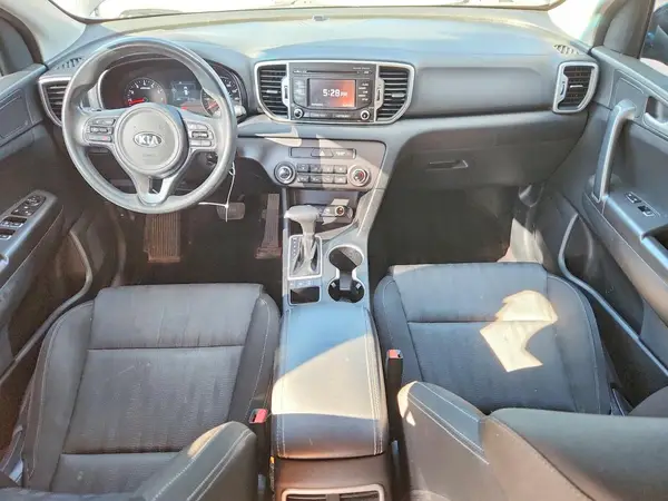 KNDPMCAC2H7157111 2017 KIA SPORTAGE - Image 8