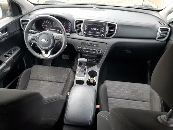 KNDPMCAC2H7158713 2017 KIA SPORTAGE - Image 8