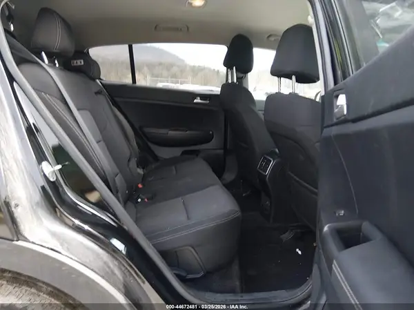 KNDPMCAC2H7170151 2017 KIA SPORTAGE - Image 8