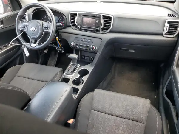 KNDPMCAC2H7192361 2017 KIA SPORTAGE - Image 8