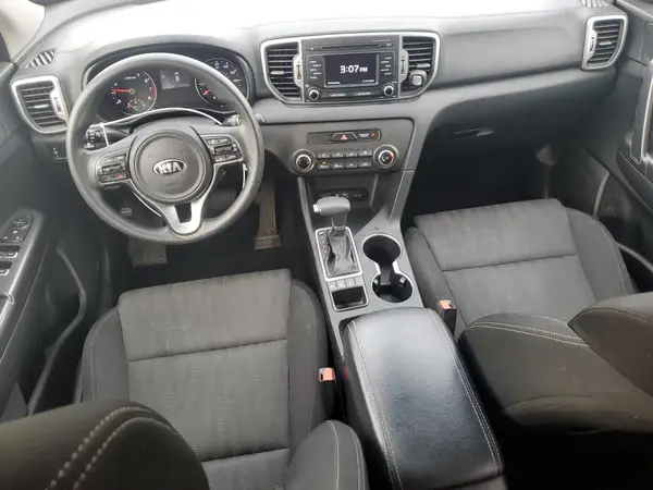 KNDPMCAC2H7219767 2017 KIA SPORTAGE - Image 8