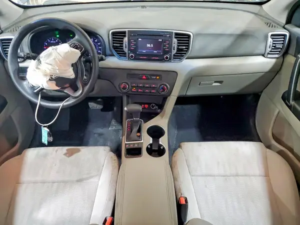 KNDPMCAC2H7229795 2017 KIA SPORTAGE - Image 8