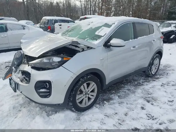 KNDPMCAC2H7235936 2017 KIA SPORTAGE - Image 2