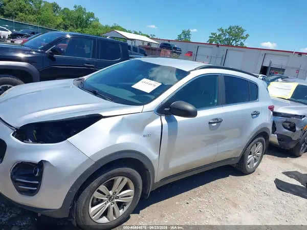 KNDPMCAC2H7238237 2017 KIA SPORTAGE - Image 2