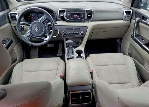 KNDPMCAC2H7242417 2017 KIA SPORTAGE - Image 8