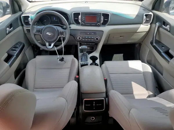 KNDPMCAC2H7243910 2017 KIA SPORTAGE - Image 8