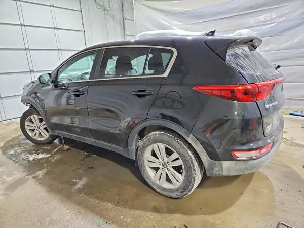 KNDPMCAC2H7246306 2017 KIA SPORTAGE - Image 2