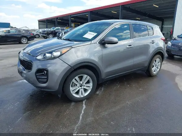 KNDPMCAC2H7247231 2017 KIA SPORTAGE - Image 2