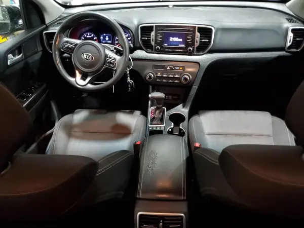 KNDPMCAC2H7249965 2017 KIA SPORTAGE - Image 8