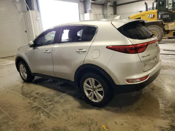 KNDPMCAC2H7268841 2017 KIA SPORTAGE - Image 2