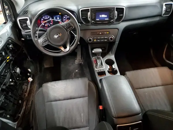 KNDPMCAC2H7273814 2017 KIA SPORTAGE - Image 8